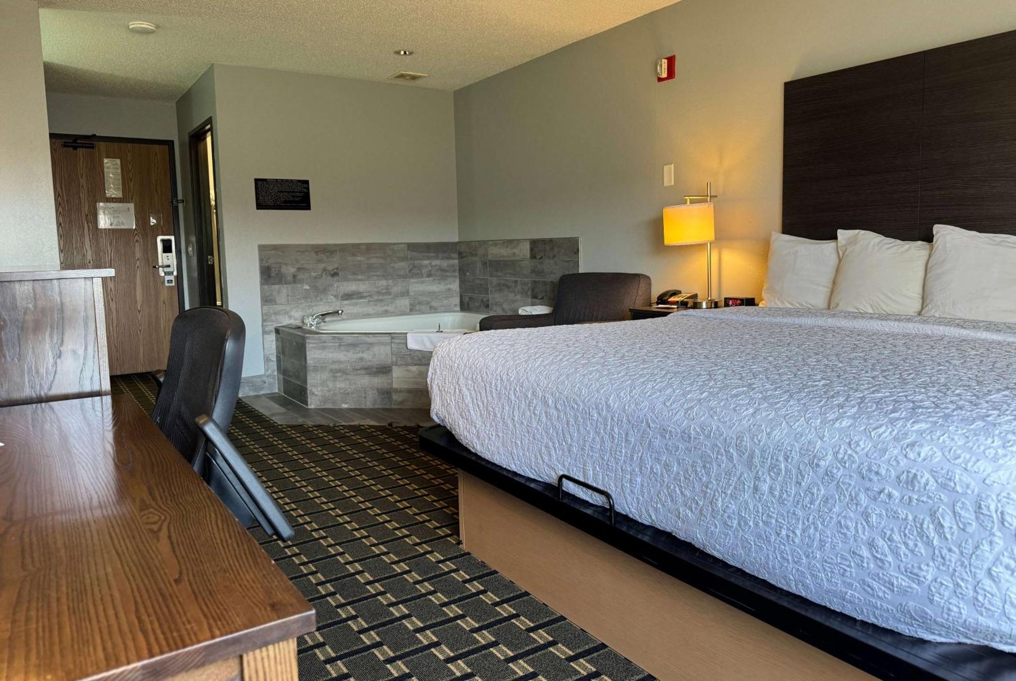 Americinn By Wyndham Columbus Wisconsin מראה חיצוני תמונה